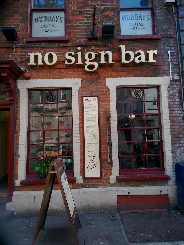 No Sign Wine Bar