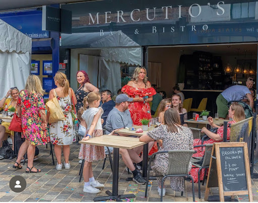 Mercutio's - Visual