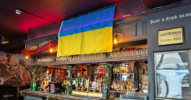 greeneking-pubs.co.uk