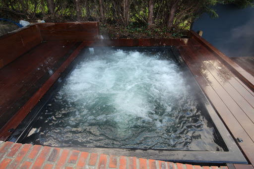 Photo de SAS Hydrotek - Constructeur de Piscines et Spas à Sainte-Gauburge-Sainte-Colombe (61370)