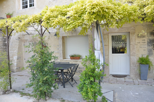 Photo de Mas Draiou de Travesso - 2 Ecogîtes de Craractère - 12 personnes à Saint-Restitut (26130)