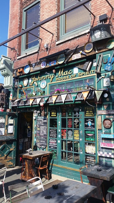 bar