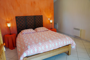 Photo n°12 de à l'orée du bois saintes et Royan à Rétaud (Chambre d'hôtes)