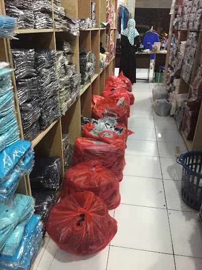 Photos of Mockerz Clothing Antang