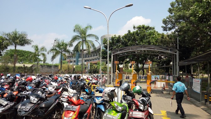 Parkir Motor Bintaro Jaya Xchange, Author: Andrian Sani