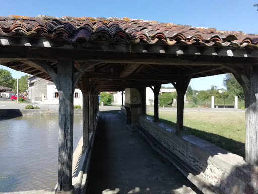Le lavoir à Barcelonne-du-Gers - Thumbnail