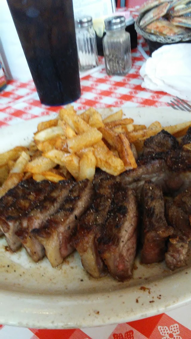 Doe's Eat Place