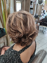 Photo n°12 de Cathy Coiffure à Saintes (Salon de coiffure)