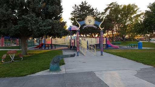 Ashley's Playground - Visual