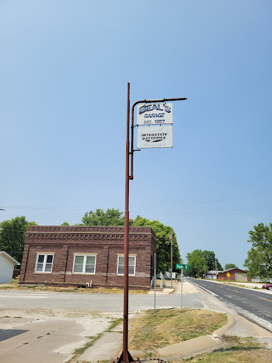 Beal's Garage - Visual