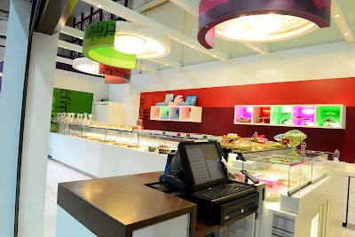 Photos of Cake'n Bake