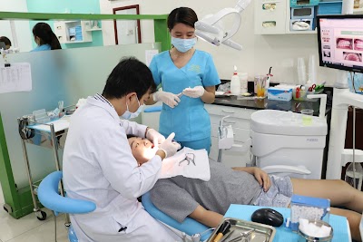 Dentist