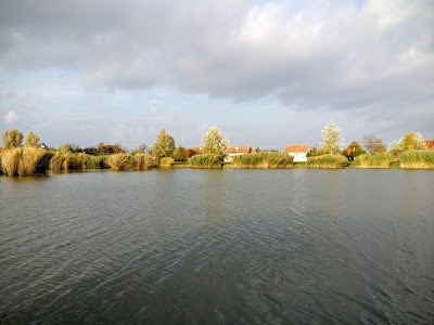 Photos of V&aacute;lyogos lake