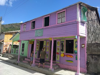 Photos of Zaka's Art Caf&eacute;