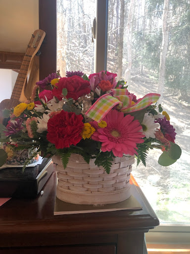 Flo's Floral And Gift Shop - Thumbnail