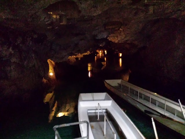 Lac souterrain de Saint-Léonard