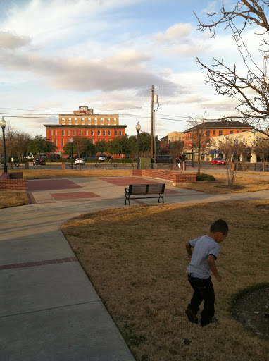 Gloria Stephan Sale Park - Thumbnail