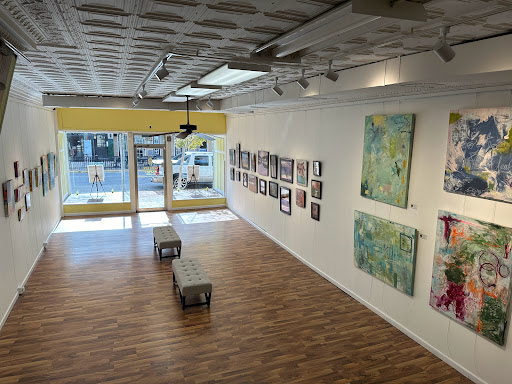Green Root Gallery - Visual