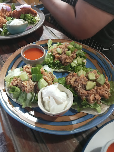 Circle​ Bar&Grill