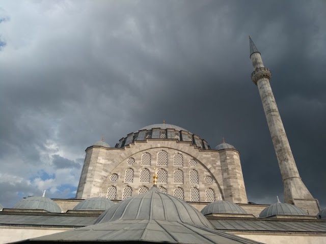 Faruk Yalçın Hayvanat Bahçesi ve Botanik Parkı