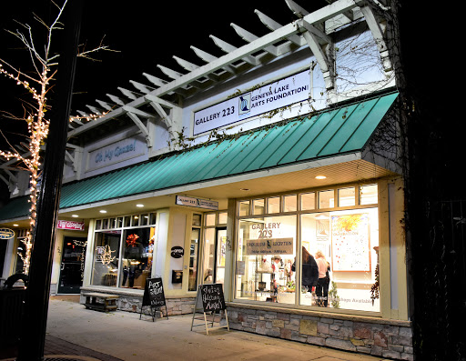Gallery 223 - Visual