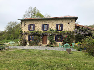 Photo n°5 de L' atelier du peintre à Taurignan-Vieux (Service de pose de parquet)
