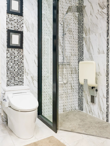 Rendre une salle de bain accessible sans lui donner un...