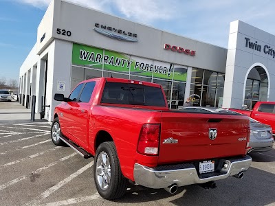 Photos of Twin City Dodge Chrysler Jeep RAM