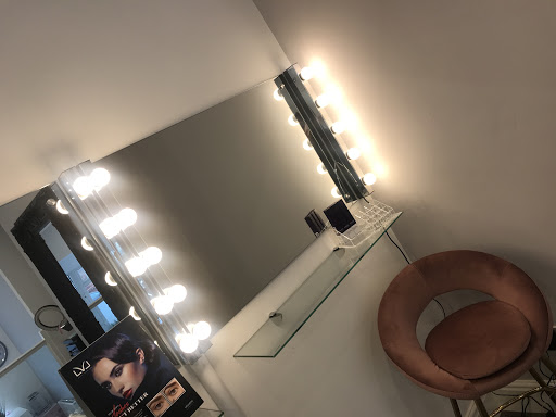 Liv's Beauty