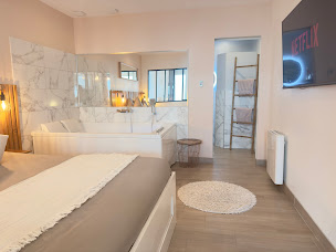 Photo n°2 de Le Nid de la Chouette · Apparts Spa Dijon à Dijon (Hôtel)