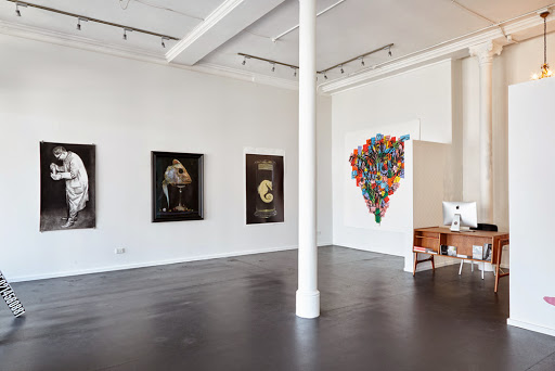 {Suite} Art Gallery Logo