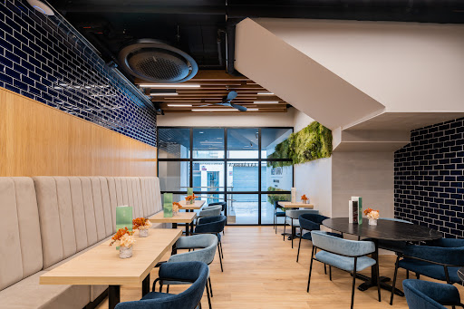 La Fàbrica Gastro & Cocktail Bar