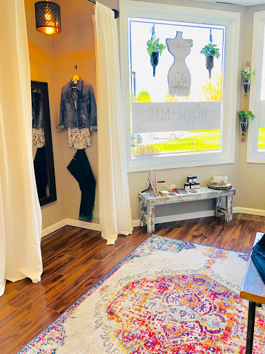 Thistle + Reed Boutique - Thumbnail