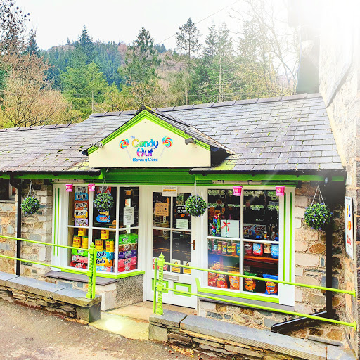 Candy Hut - Visual