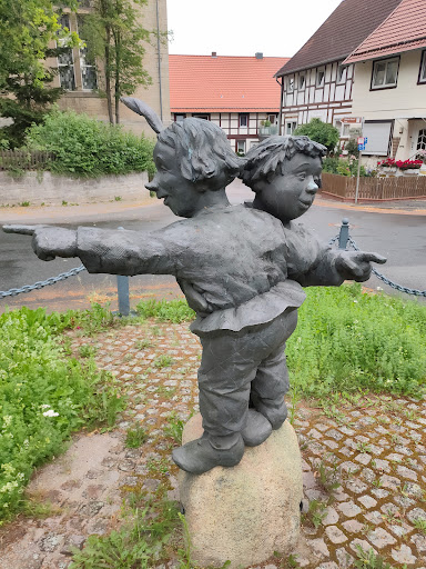 Max und Moritz Denkmal - Thumbnail