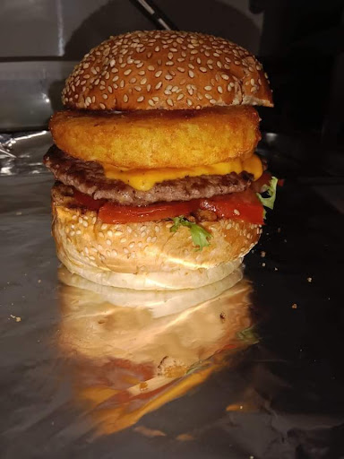 Photo 3 - Le Burger Royal