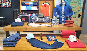 Photo n°14 de OTAGO SARLAT à Sarlat-la-Canéda (Magasin de vêtements pour hommes)