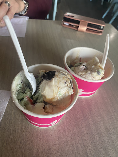 Sundae Cafe - Visual