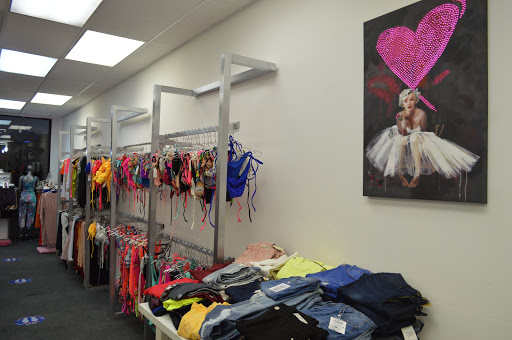 D'Moda Boutique - Thumbnail