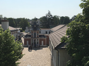 Photo n°3 de Collège/Lycée Notre Dame de Bury à Margency (Collège)