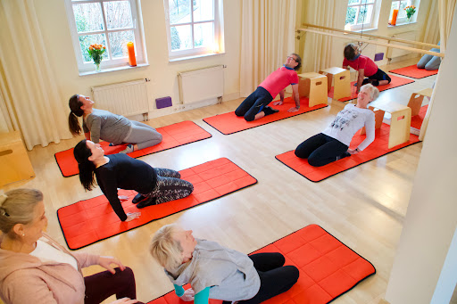 Marida Merziger - ganzheitliche Physikalische Therapie und Cantienica-Instruktorin Gallery - Germany