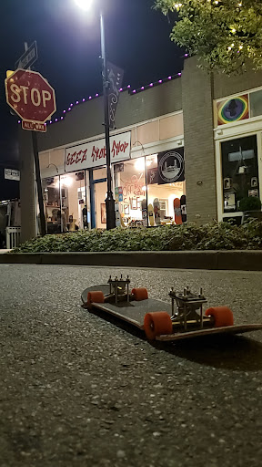 Geez Skateshop - Thumbnail