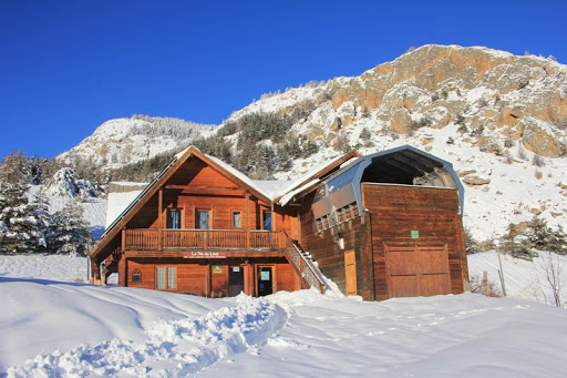 Photo de Gîte-refuge et observatoire astronomique Le Pas Du Loup à Saint-Martin-de-Queyrières (05120)