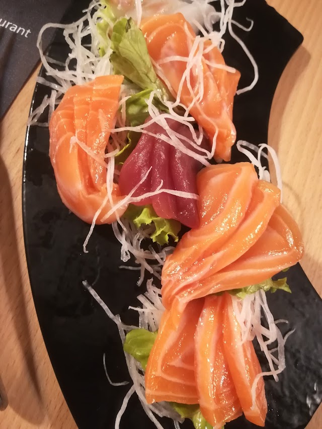 Oishi Restaurant Sushi