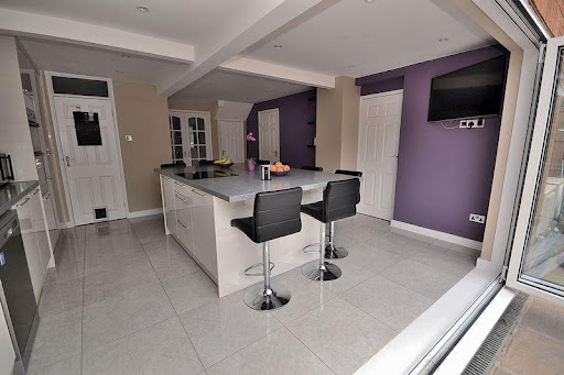 The Female Decorating Company - Thumbnail