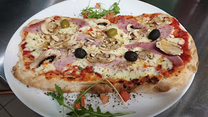 Photo n°33 de Restaurant Pizzeria Amici à Rouen (Bar à vin)