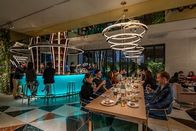 スラッシュカフェアンドバー 川崎（slash cafe & bar 川崎）