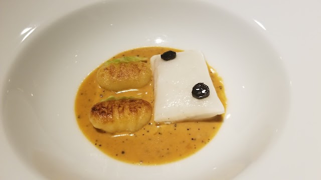 Sir Elly's Restaurant at The Peninsula