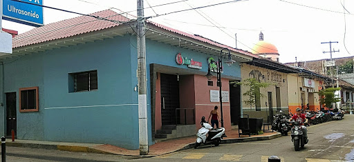 SALUDENT ODONTOPEDIATRÍA Y DEPÓSITO DENTAL