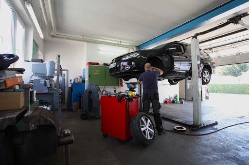 Automobile-Sutter - Visual